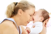 Nhiều bệnh lý khiến trẻ khóc “dạ đề”