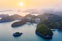 Cát Bà sở hữu nhiều tiềm năng du lịch khi sở hữu hệ sinh thái rừng biển đa dạng và độc đáo.