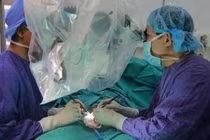 Bé trai nhập viện vì "cậu nhỏ" tím đen, buộc phải cắt bỏ do sự chủ quan của gia đình