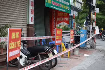 Hà Nội ghi nhận thêm 16 ca Covid-19, có 4 người trong một nhà
