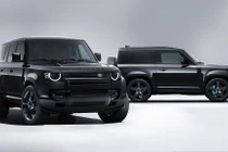 Land Rover Defender V8 Bond Edition.