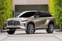 Lexus RX có cảm thấy “lạnh gáy” khi đối thủ đồng hương Infiniti sắp có SUV “xịn mượt” không kém?