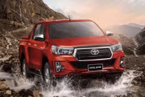 Toyota Việt Nam công bố giá bán lẻ mới cho Hilux và Fortuner TRD 2019