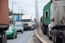 Giao thông tại khu vực vòng xoay Mỹ Thủy thường xuyên xảy ra tình trạng ùn tắc kéo dài.