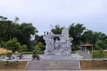  Vinamilk và quỹ 1 triệu cây xanh trồng cây tại nhiều địa danh lịch sử