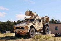 Mỹ phát triển khí tài bắn hạ UAV gắn trên xe tăng, thiết giáp 