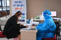 Bộ GTVT lại quyết định tiếp tục yêu cầu hành khách phải khai báo theo mẫu để lấy thông tin di chuyển của hành khách.