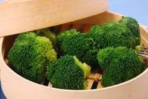 Loại rau mà chuyên gia dinh dưỡng nào cũng khuyên tăng cường nhưng nhiều người vẫn ăn sai cách