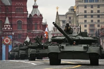 Video: Lễ duyệt binh hoành tráng của quân đội Nga trên quảng trường Đỏ