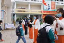 Sẵn sàng phương án điều trị cho học sinh mắc COVID-19 không để tăng đột biến và quá tải