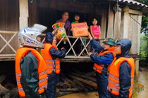 Thủ tướng quyết định xuất cấp 4.000 tấn gạo hỗ trợ miền Trung