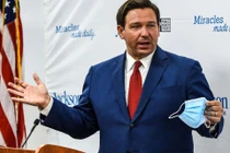 Bang Florida tuyên bố tình trạng khẩn cấp