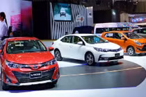 Thị trường ô tô đua nhau giảm giá kích cầu