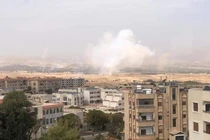 Israel sử dụng tên lửa mặt đất tấn công vùng ngoại ô Damascus, Syria