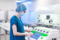 Vinmec ứng dụng AI nuôi cấy phôi thụ tinh ống nghiệm, cơ hội cho gia đình hiếm muộn