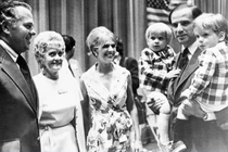 Hai bi kịch cuộc đời của Joe Biden khiến cử tri Mỹ đồng cảm