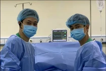 Dương vật tím đen, hoại tử vì tự dùng máy massage, bơm silicon