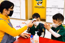 Hà Nội: Trường mầm non nghỉ học khẩn cấp vì nghi liên quan Covid-19