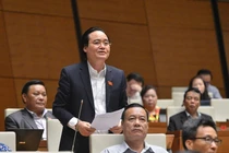 Bộ trưởng Phùng Xuân Nhạ giải trình trước Quốc hội về SGK lớp 1