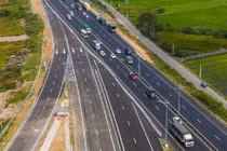 Phó Thủ tướng Chính phủ Lê Văn Thành yêu cầu Bộ GTVT hoàn thiện thủ tục sớm triển khai dự án xây dựng đường bộ cao tốc: Khánh Hòa - Buôn Ma Thuột, Biên Hòa - Vũng Tàu, Châu Đốc - Cần Thơ - Sóc Trăng. Ảnh minh họa.