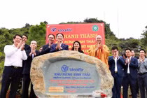 “Bầu Hiển” ủng hộ 5 tỷ đồng xây điểm trường và nhà tình nghĩa cho người nghèo tỉnh Cao Bằng