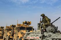 Thánh chiến tấn công xe thiết giáp Nga ở Idlib, 3 quân nhân bị thương