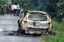 Phát hiện bộ xương người cháy khét trên xe taxi