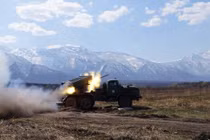 Quân đội Nga huấn luyện bắn đạn thật chống khủng bố ở Chechnya