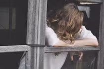 Muốn cho tiền để họ hàng khỏi phiền