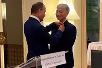 Nguyên Hiệu trưởng Trường Đại học Y dược TPHCM nhận Huân chương Bắc đẩu bội tinh