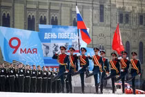 Video Nga phô diễn sức mạnh quân sự tại buổi tổng duyệt lễ diễu hành kỷ niệm Ngày Chiến thắng