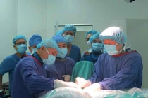 Nội soi đĩa đệm cổ lối trước: tránh hỏng cột sống