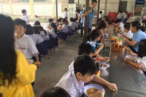 TP.HCM: 20 HS tiểu học nhập viện nghi ngộ độc thực phẩm