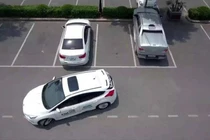 Kỹ năng cơ bản lùi xe ô tô đúng cách cho tài xế mới