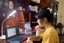 Hà Nội yêu cầu kiểm tra tác động tiêu cực của học trực tuyến