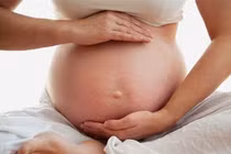 Sinh mổ hai lần có sinh con thứ 3 được không?