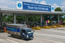 Hà Nội: Trạm thu phí tại "vùng 2" hoạt động trở lại sau 45 ngày tạm dừng