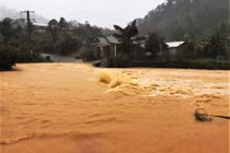 Mưa lũ gây ngập lụt tại Quảng Nam. Ảnh: PCTT