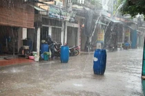 Nước mưa “bẩn” ảnh hưởng thiết bị điện