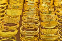 Thuế suất đồ trang sức làm bằng kim loại quý giảm xuống 0%