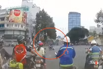 TPHCM: Cô gái bị cướp kéo lê hơn 30 mét trên đường