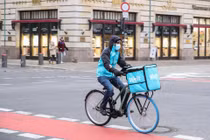 Dịch COVID-19: Đức chính thức phong tỏa toàn phần từ ngày 16/12