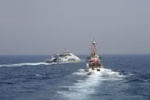 Xuồng Iran đánh chặn Hải quân Mỹ trên vịnh Ba Tư