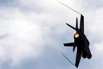 Không quân Israel không kích các mục tiêu quân đội Syria ở ngoại ô Damascus