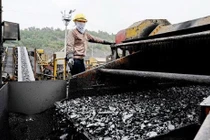 Fitch Ratings dự báo giá quặng tiếp tục tăng cao