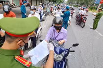 Quy trình xét duyệt, cấp giấy đi đường của Công an Hà Nội như nào?