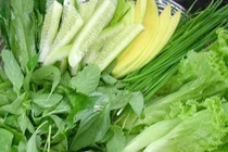 Có nên ăn rau sống?
