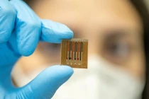 Cảm biến sinh học giám sát nồng độ kháng sinh trong cơ thể