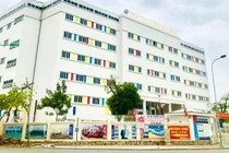 Yêu cầu Công ty Gia Bảo tạm dừng cung cấp thực phẩm cho nhà trường