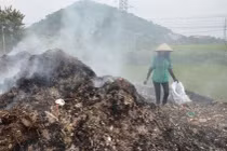 Bắc Ninh: Khói rác mù mịt ở xã nông thôn mới